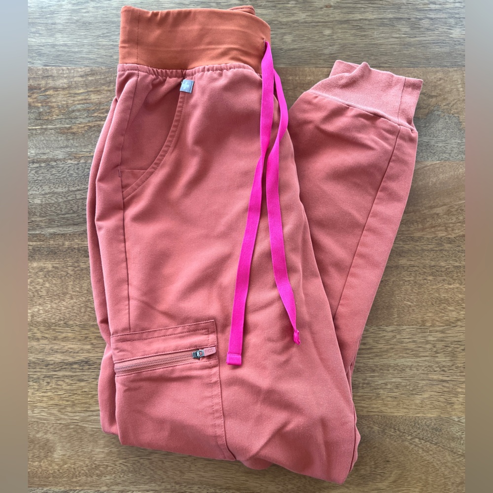FIGS Zamora Scrub Jogger pants Terracotta